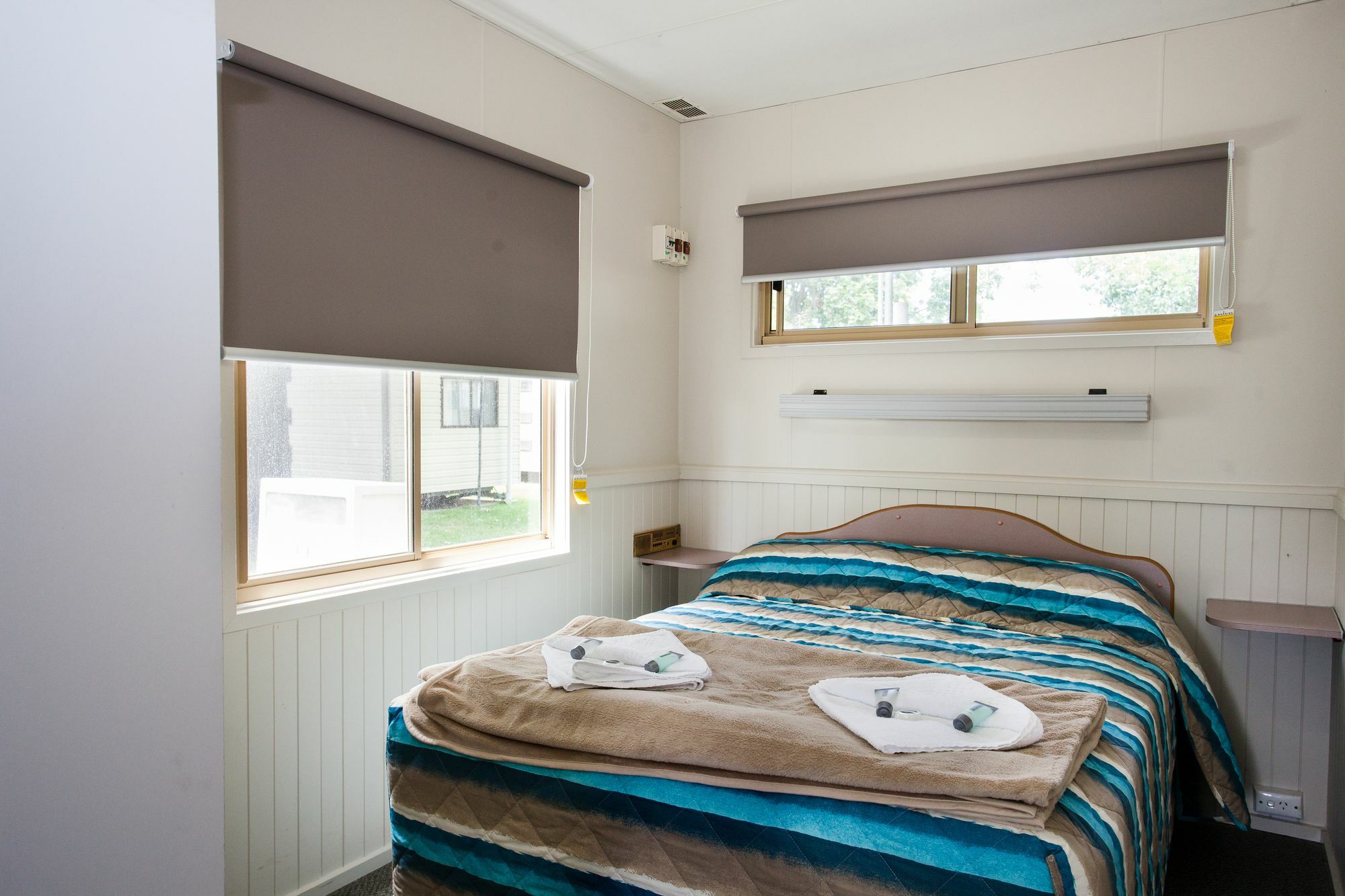 Nrma Bairnsdale Riverside Holiday Park מראה חיצוני תמונה